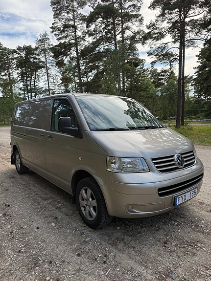 Volkswagen Transporter 2 of 5