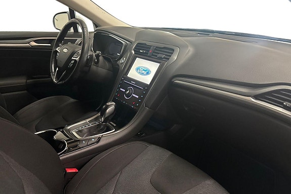 Ford Mondeo 15 of 26
