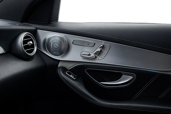 Mercedes-Benz C63 23 of 30