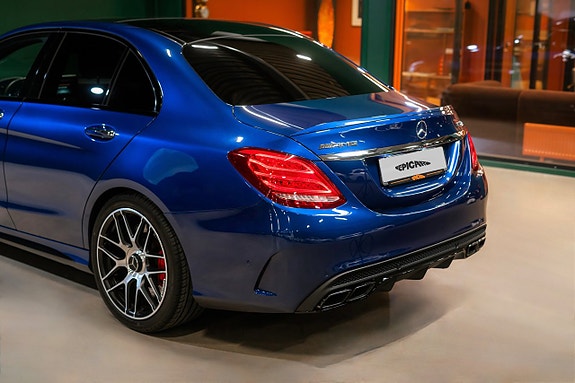 Mercedes-Benz AMG GT 43 4 of 5