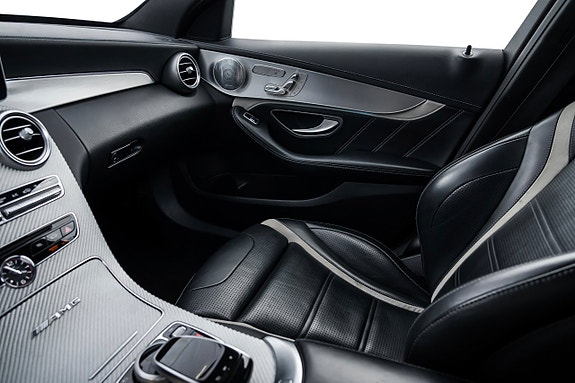 Mercedes-Benz C63 22 of 30