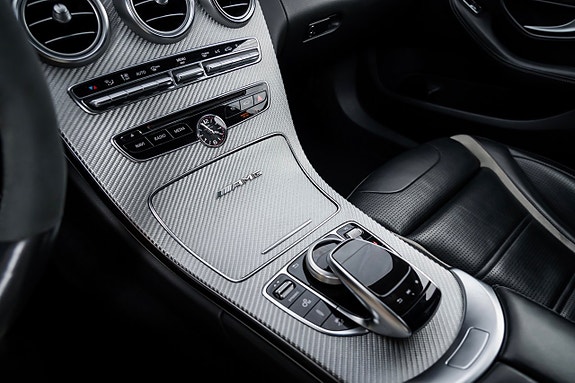 Mercedes-Benz C63 21 of 30