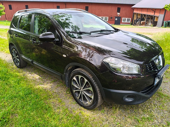 Nissan Qashqai+2 2 of 5