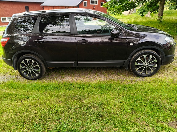 Nissan Qashqai+2 3 of 5