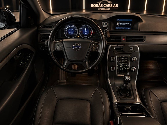 Volvo V70 10 of 13
