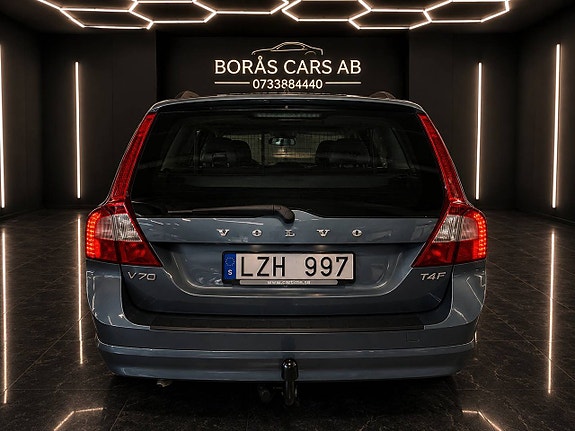 Volvo V70 4 of 13