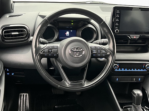 Toyota Yaris 9 of 23