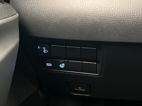 Toyota Yaris 15 of 23