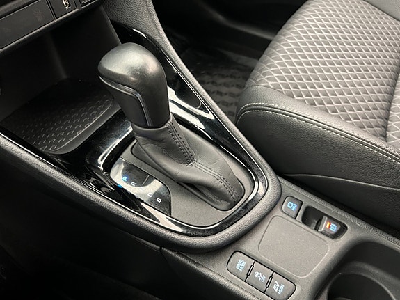 Toyota Yaris 18 of 23