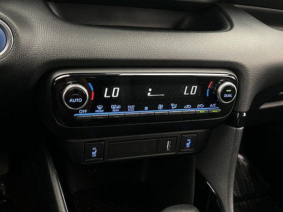 Toyota Yaris 17 of 23