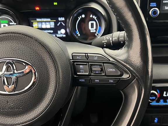 Toyota Yaris 14 of 23