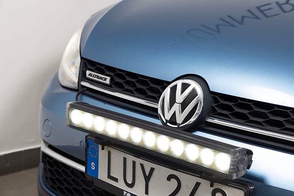 Volkswagen Golf Alltrack 14 of 23