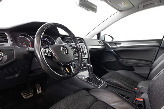 Volkswagen Golf Alltrack 17 of 23