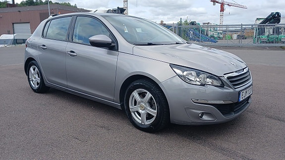 Peugeot 308 10 of 18