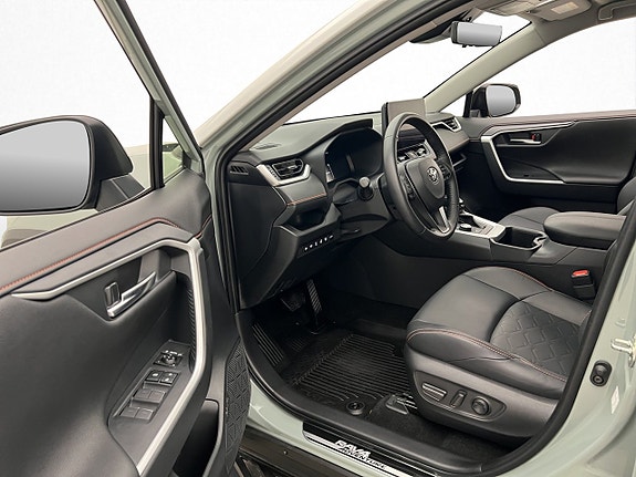 Toyota RAV4 11 of 30