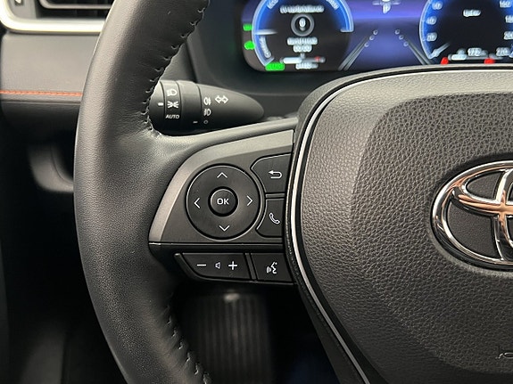 Toyota RAV4 15 of 30