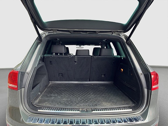 Volkswagen Touareg 5 of 19