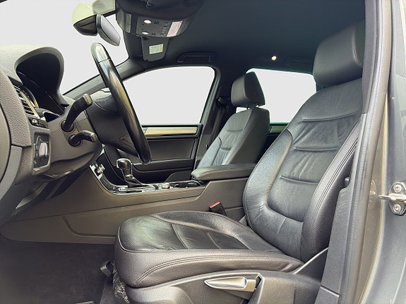 Volkswagen Touareg 10 of 19