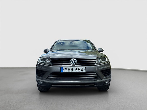 Volkswagen Touareg 9 of 19