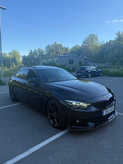 BMW 440i 3 of 5