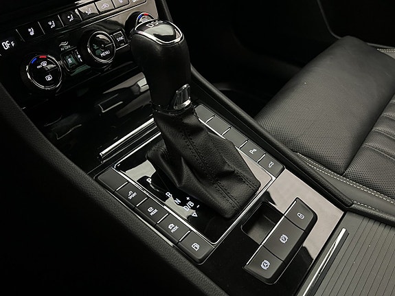 Skoda Superb 29 of 30