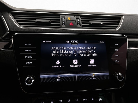 Skoda Superb 24 of 30