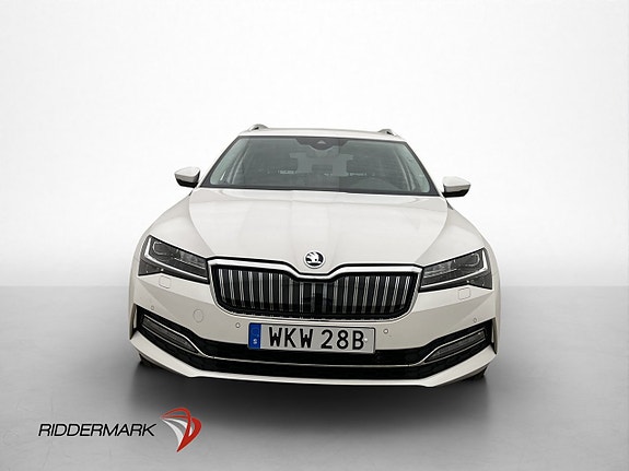 Skoda Superb 2 of 5