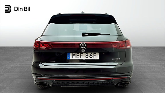 Volkswagen Touareg 5 of 12