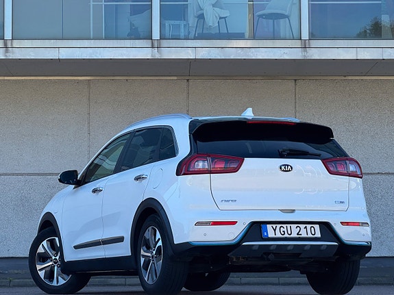 Kia Niro 3 of 17