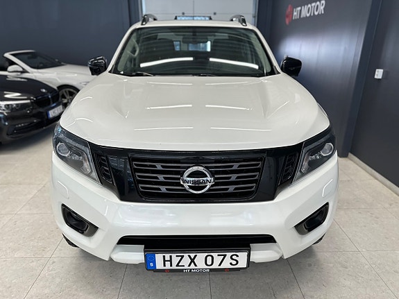 Nissan Navara 2 of 5