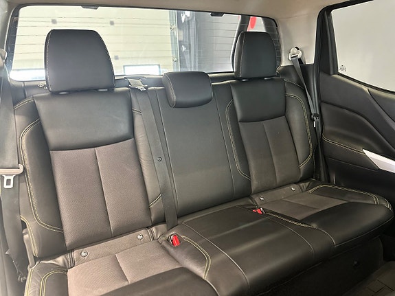Nissan Navara 21 of 21