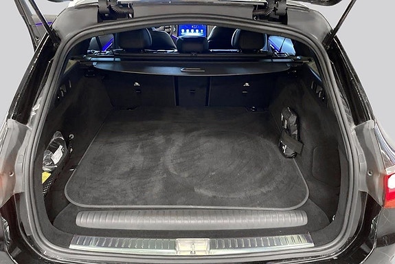 Mercedes-Benz E300 de 14 of 19