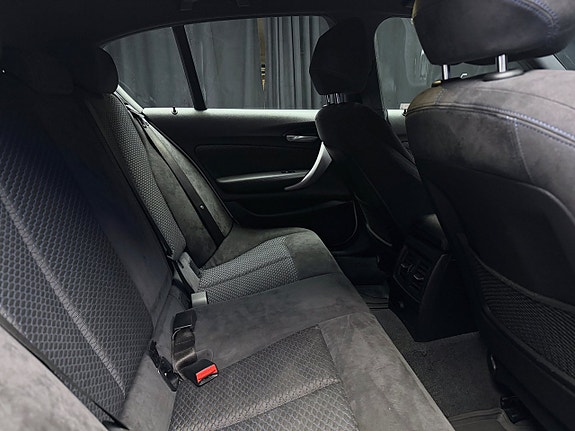 BMW 118i 17 of 30