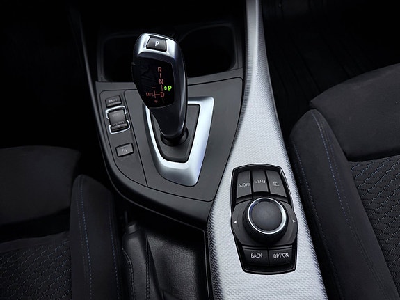 BMW 118i 25 of 30