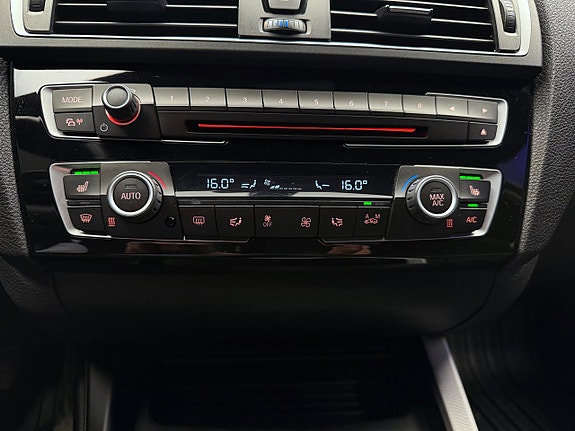 BMW 118i 27 of 30