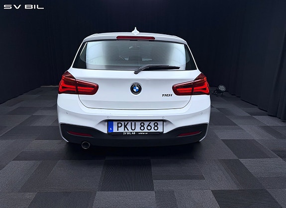 BMW 118i 7 of 30