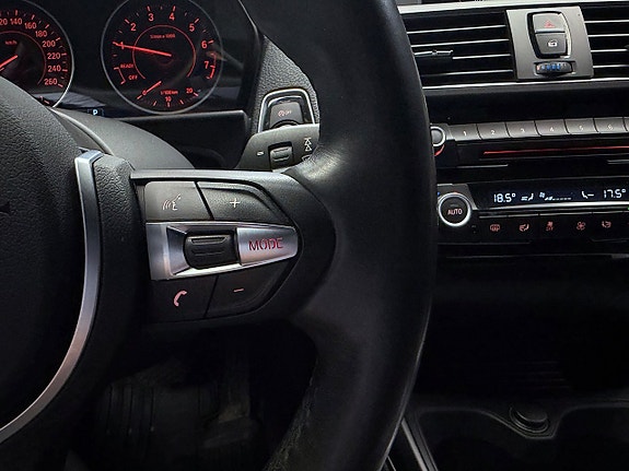 BMW 118i 23 of 30