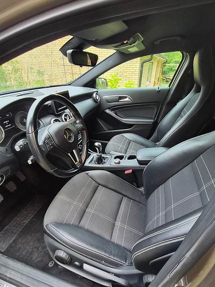 Mercedes-Benz A180 5 of 5