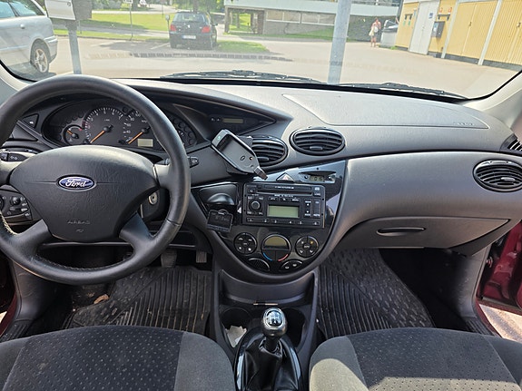 Ford Focus 5 of 5