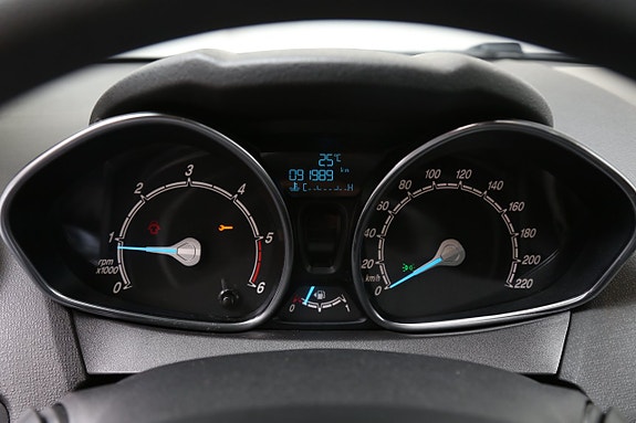 Ford Fiesta 14 of 25