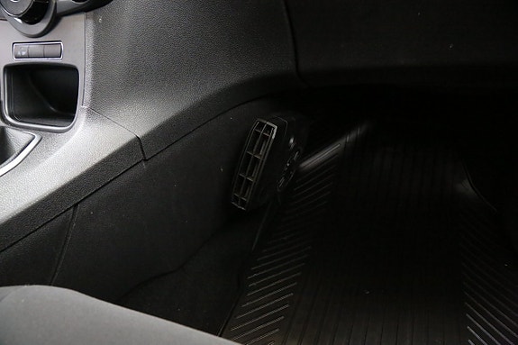 Ford Fiesta 21 of 25
