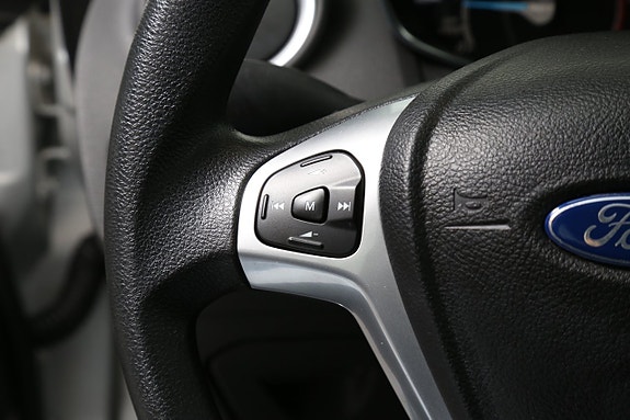 Ford Fiesta 19 of 25