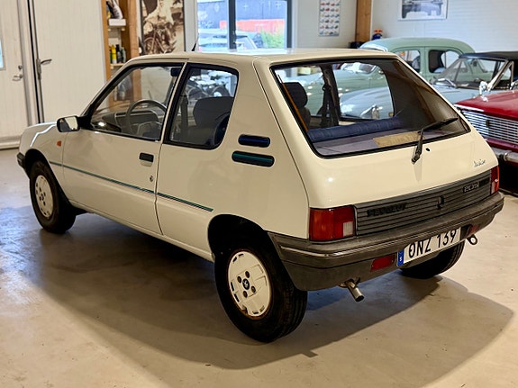 Peugeot 205 5 of 5