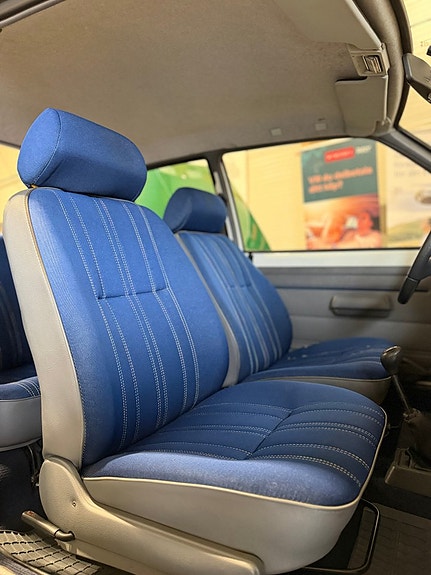 Peugeot 205 15 of 28