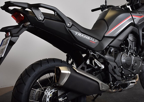 Honda XL750 Transalp Beställ din mc idag! 13 of 18