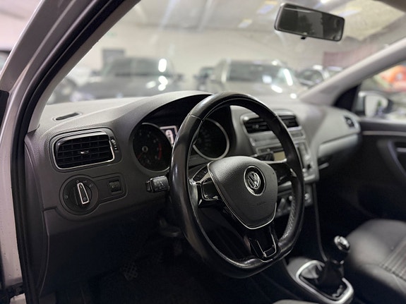 Volkswagen Polo 10 of 22