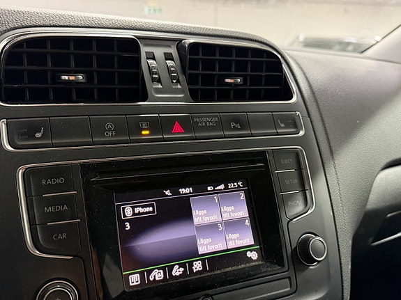 Volkswagen Polo 13 of 22