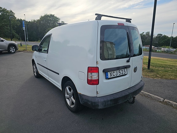 Volkswagen Caddy 4 of 5