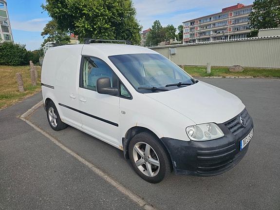 Volkswagen Caddy 2 of 5