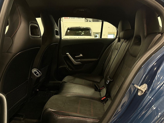 Mercedes-Benz A180 12 of 22
